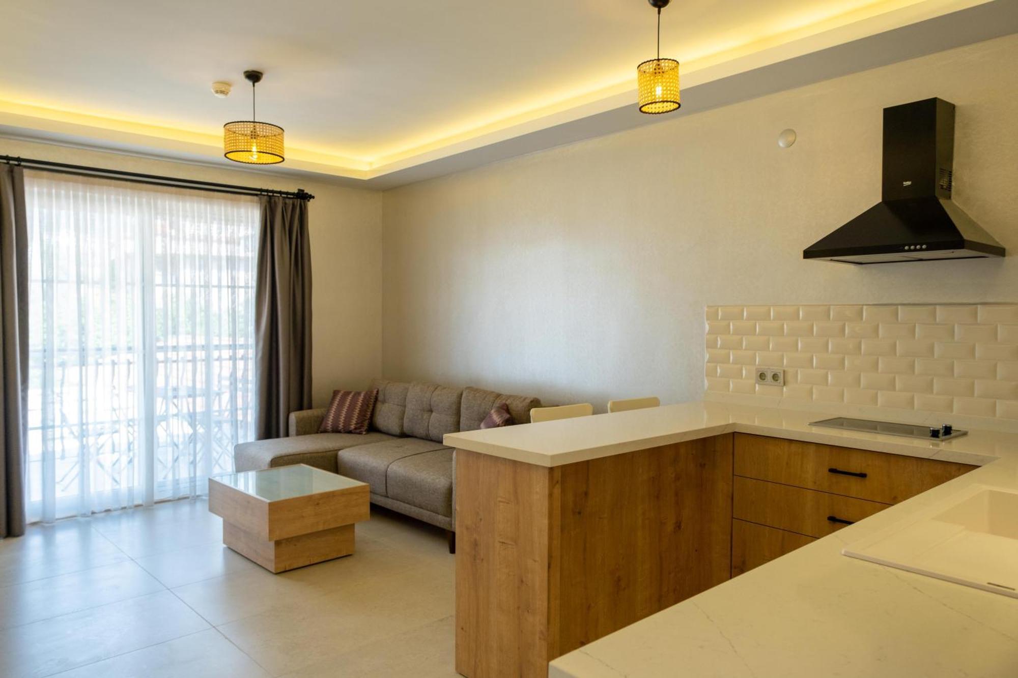 Sea Breeze Hotel And Apartments Oludeniz Ngoại thất bức ảnh