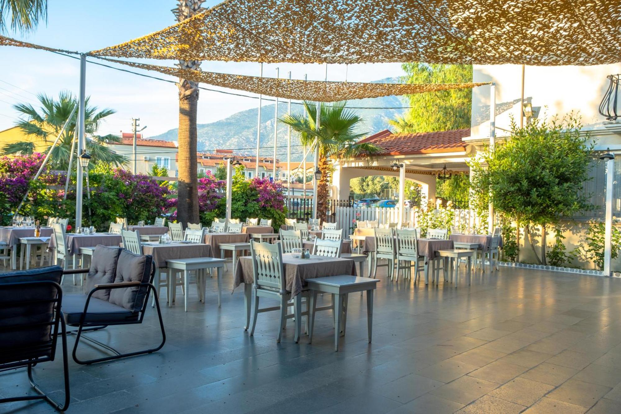 Sea Breeze Hotel And Apartments Oludeniz Ngoại thất bức ảnh