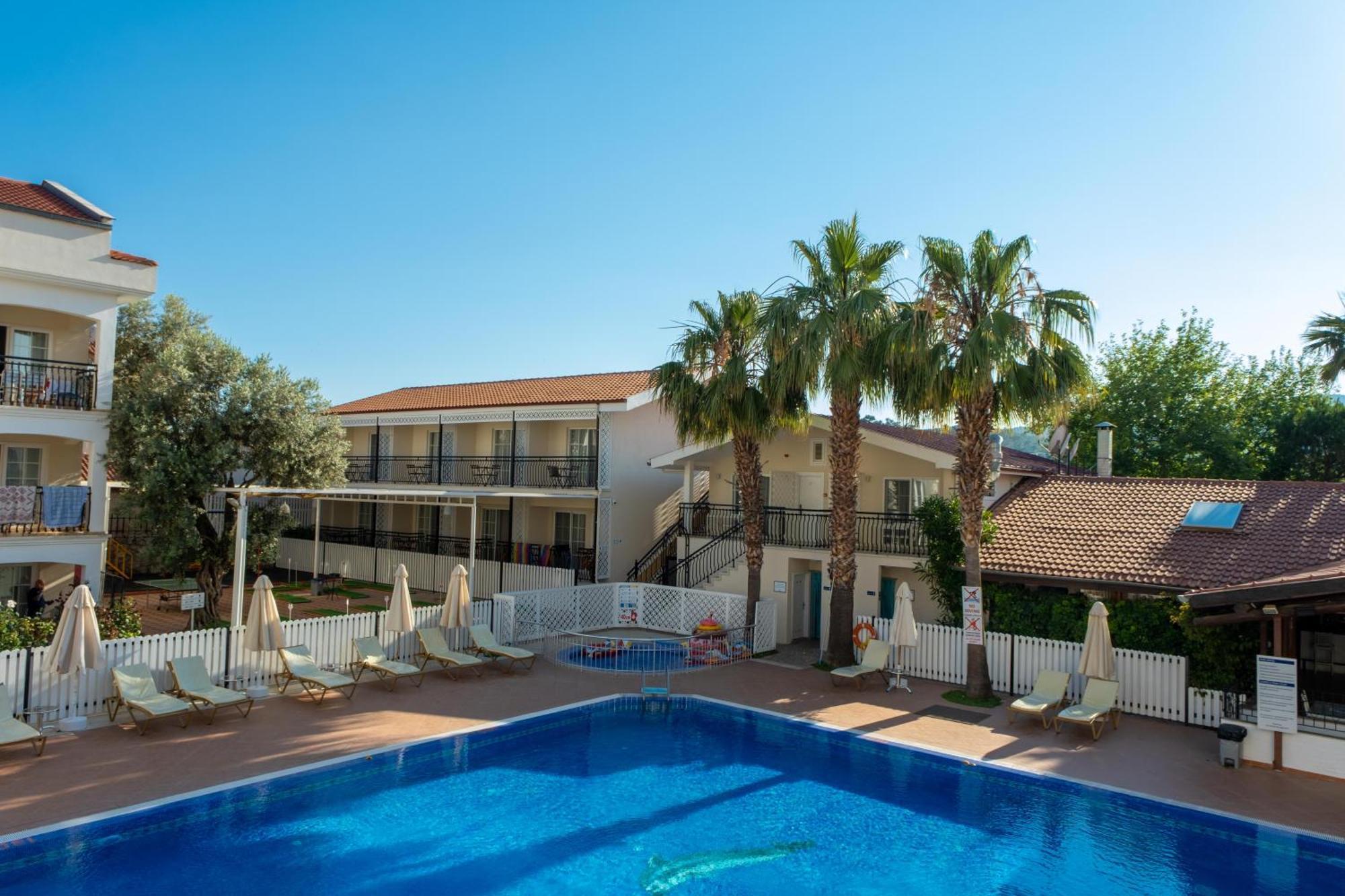 Sea Breeze Hotel And Apartments Oludeniz Ngoại thất bức ảnh